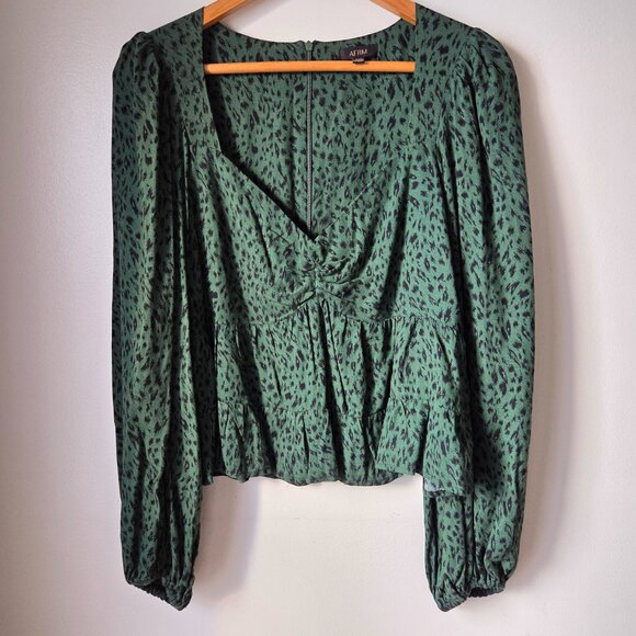 AFRM Tops - EUC AFRM SWEETHEART NECKLINE PEPLUM ANIMAL PRINT TOP SIZE M